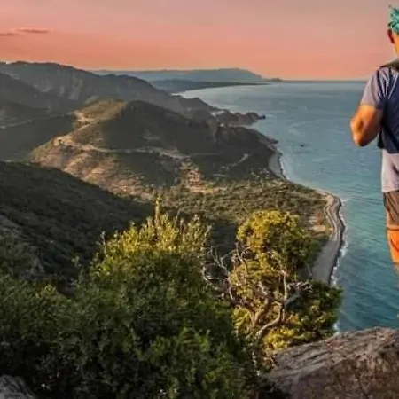 Casa A 500metri Dal Mare Con Bellissima Vista Nyaraló Tertenìa