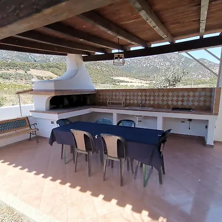 Feriehus Casa A 500metri Dal Mare Con Bellissima Vista Tertenìa