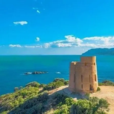 Casa A 500metri Dal Mare Con Bellissima Vista 테르테니아