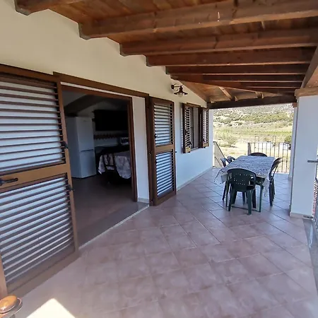 Casa A 500metri Dal Mare Con Bellissima Vista 度假居 Tertenìa