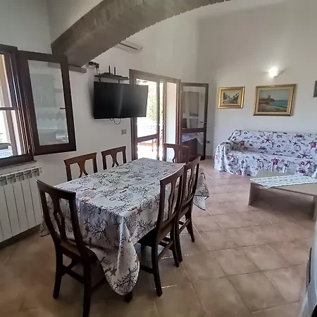 Casa A 500metri Dal Mare Con Bellissima Vista 테르테니아