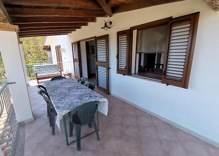 Casa A 500metri Dal Mare Con Bellissima Vista 別荘 Tertenìa