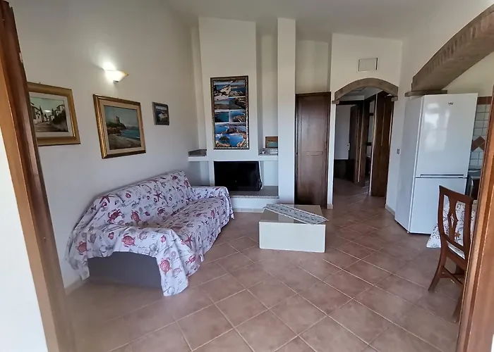 Casa A 500metri Dal Mare Con Bellissima Vista 別荘 Tertenìa